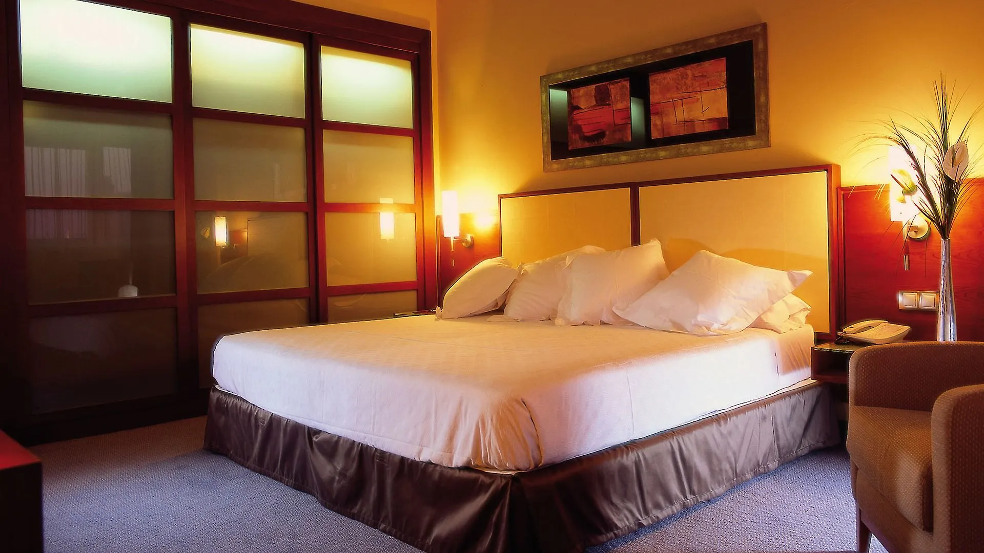 Elba Almeria Business & Convention Hotel 4*,